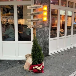 Baumstamm Wegweiser mit 2 Pfeile – Personalisiertes Symbol/Text – 165cm