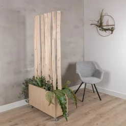 Baumstamm-Raumteiler Disa | Mit Holzkasten, Kunstpflanzen und Rollen | H180cm