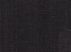 Wandleuchte aus entrindeten Aststücken mit schwarzem Lampenschirm